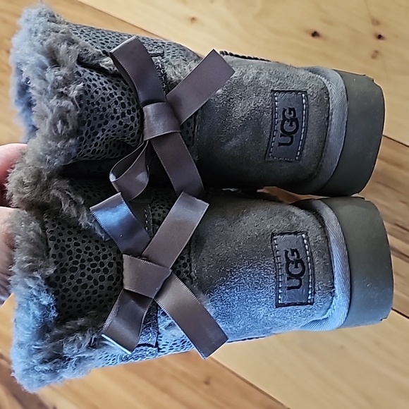 Women's Mini Bailey Bow Micro Cheetah Boot - Picture 5 of 6